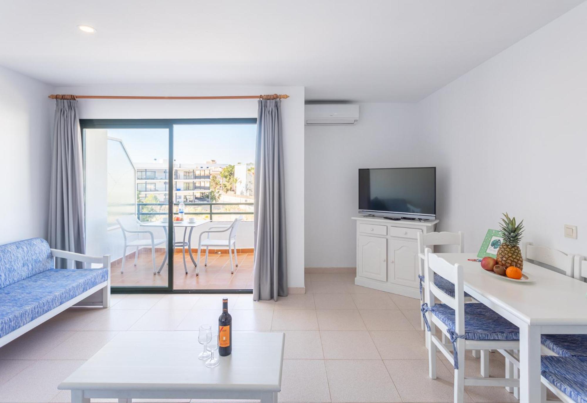 Es Dolc Apartments By Youroom Colonia de Sant Jordi Eksteriør bilde